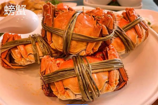 重阳节吃什么传统食物，可以吃菊花酒、羊肉面等