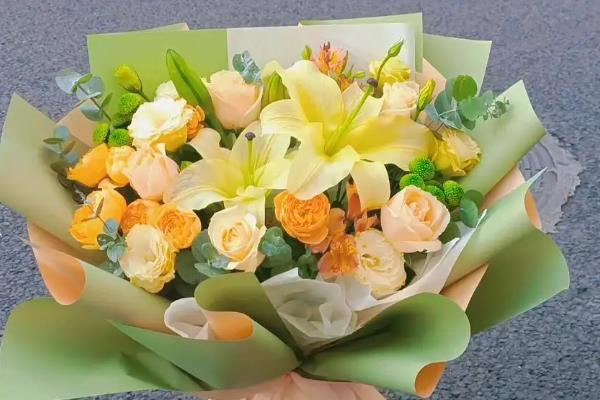 百合花的花语，一般寓意纯洁、高贵、典雅等