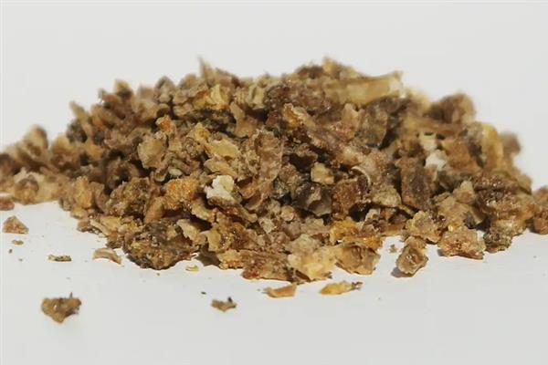 怎么吃干硬的蜂胶块，一般不建议直接食用