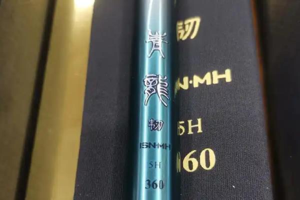 钓鱼初学者的鱼竿推荐，推荐龙战江湖、赤刃四代等