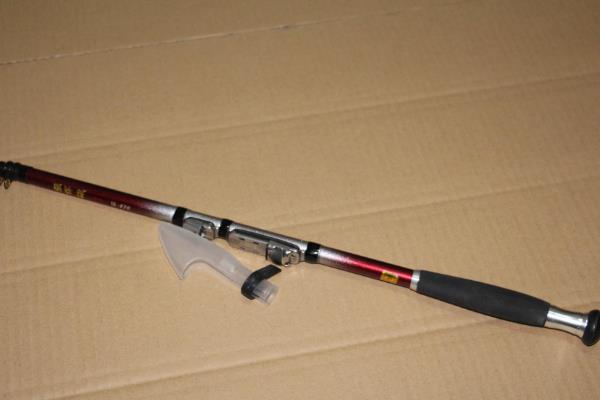 钓鲈鱼用什么竿，推荐路亚竿、矶竿等