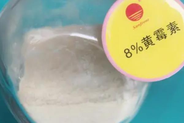 饲料药物添加剂的常用种类，常见的有甲基盐霉素预混剂、土霉素钙预混剂等