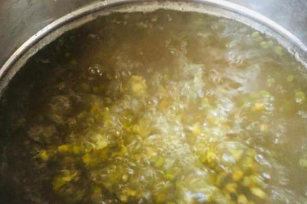 绿豆如何储存才能防虫,可化学熏蒸也可沸水浸泡等