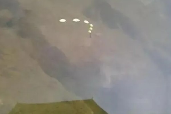 七星漂朝天钩的钓鱼技巧，一般来选择活饵比较合适