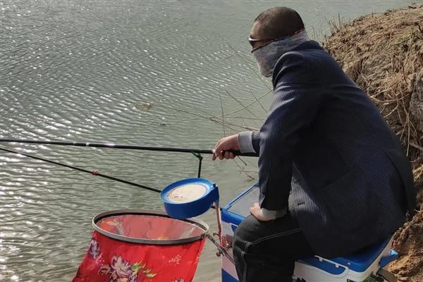 滑漂钓法用什么竿,一般用矶竿