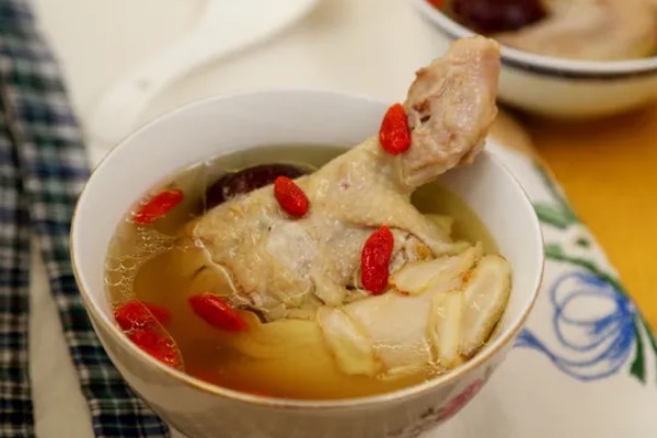 鲜西洋参的保存方法，可保存在密闭的缸内