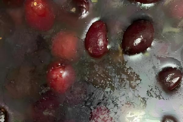 樱桃怎么清洗，可以用盐水浸泡