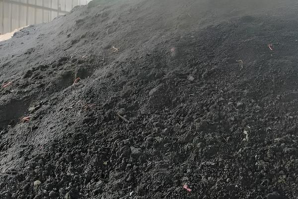 自己种蔬菜施什么肥，种植前施入牛粪作为基肥