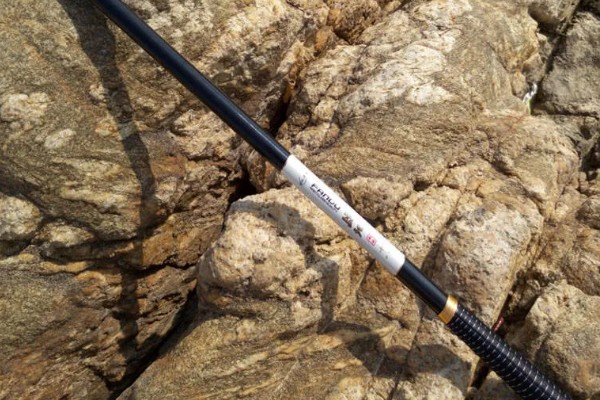 溪流竿可以钓多大的鱼，能钓十几斤的鱼