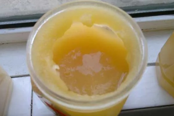 百花蜜真假鉴别方法，甜润适口略带微酸味