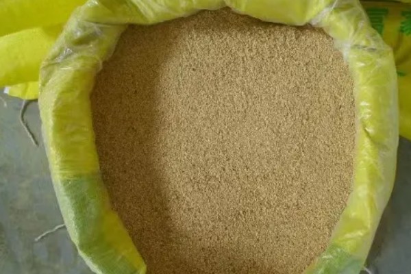 怎么处理过期的猪饲料，可采用晾晒法、蒸煮法等