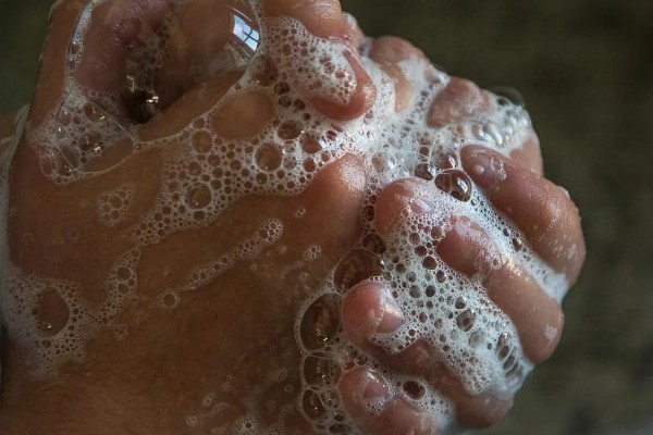 使用嘧螨酯要注意什么，要避免污染水源和池塘