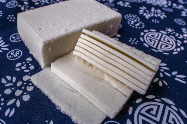 云片糕是什么地方的特产，是江苏南通和广西柳城的特产