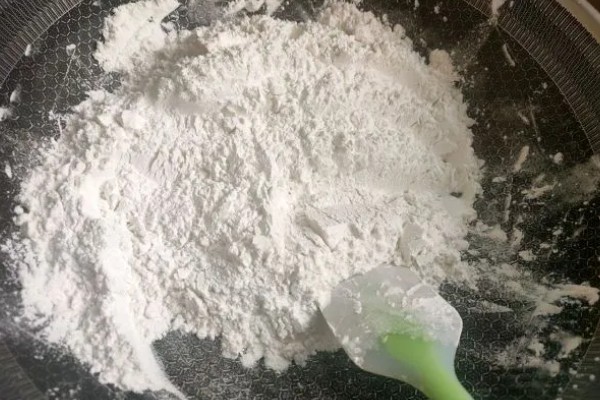 云片糕是什么地方的特产，是江苏南通和广西柳城的特产