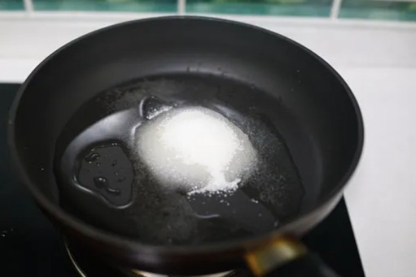 云片糕是什么地方的特产，是江苏南通和广西柳城的特产