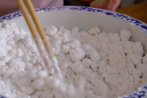 云片糕是什么地方的特产，是江苏南通和广西柳城的特产