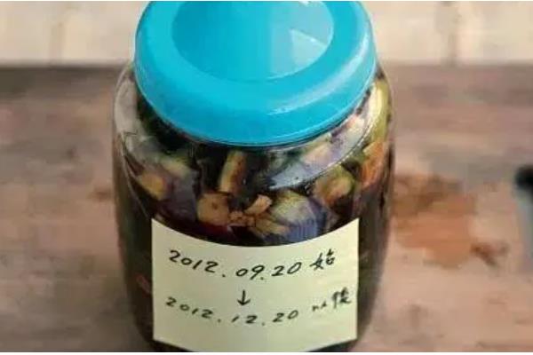 花卉蚜虫药剂如何自制，可用花椒加水熬制