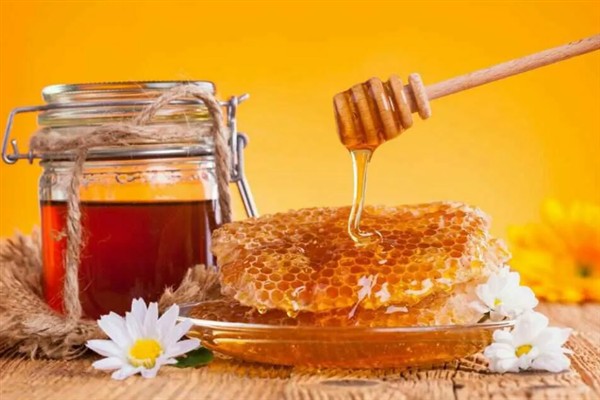 蜂蜜的价格,一斤需要30-100元左右