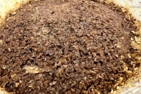 有哪些不适合咖啡渣的植物，常见的有栀子花、绿萝、吊兰等