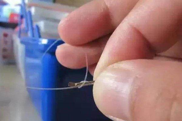 子线需要连接鱼钩吗，二者需要以正确方法连接在一起