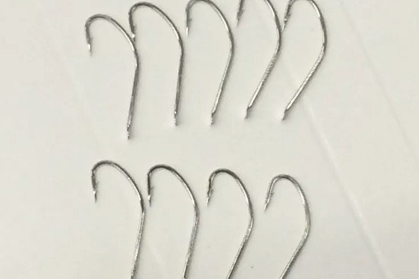 4号白狐鱼钩能不能钓白条,尺寸上太大了