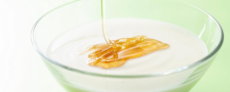 牛奶能加蜂蜜吗，二者可以一起吃