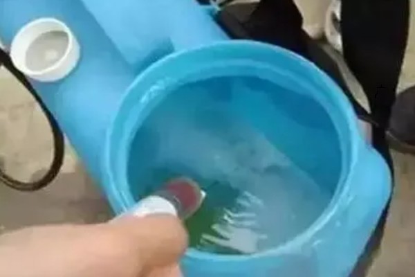 小麦一喷三防要注意什么，田间没有露水时才能打药