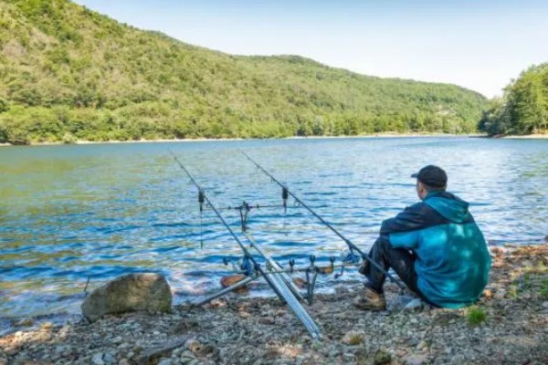 风大能不能钓鱼,风小的时候比较适合钓鱼
