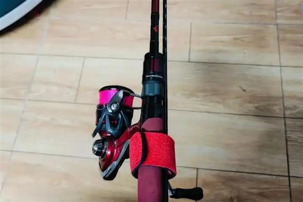 路亚直柄枪柄哪个好，适合用在不同的垂钓环境