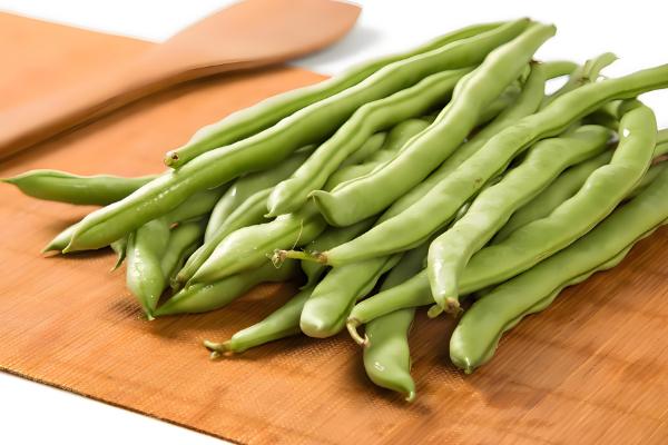 豆角和四季豆的区别，形状、叶片和产地均不同