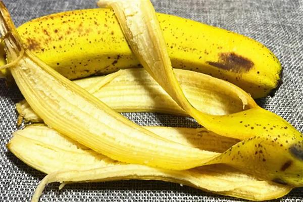 香蕉皮是不是氮肥，可为植株提供钾元素