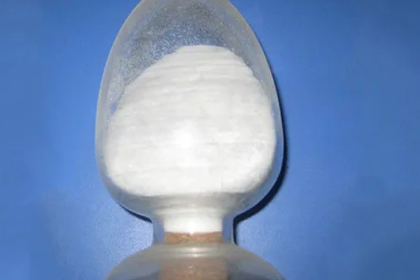 使用四氯虫酰胺的注意事项，不能与碱性农药混用