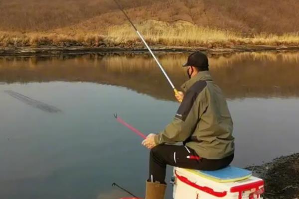 钓鱼看漂方法,不同漂相的表现有区别