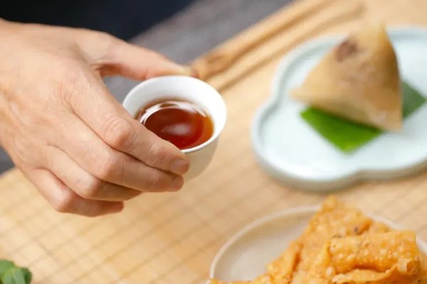 端午节的别称,具有端阳节、龙舟节等叫法